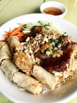 Nhà hàng Happy Lotus